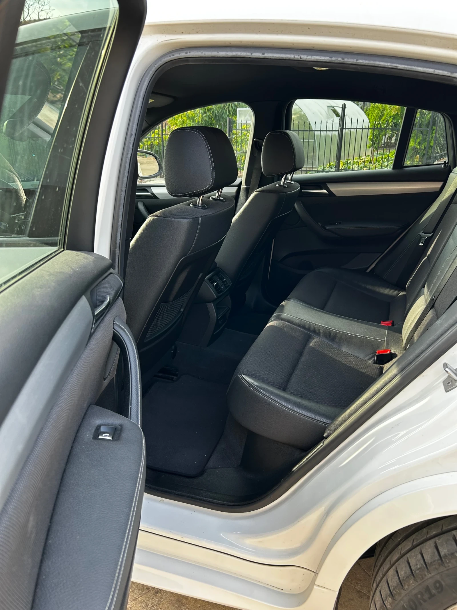 BMW X4 2.0 D, X-DRIVE, APPLE-CAR PLAY, снимка 10 - Автомобили и джипове - 55791115