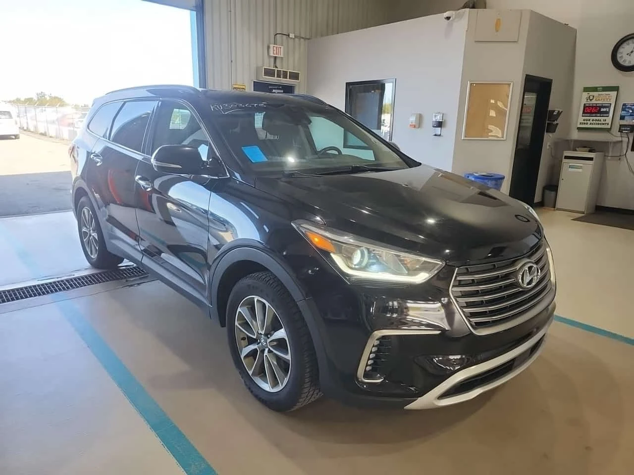 Hyundai Santa fe 3.3 V6 * Awd Preferred * CARFAX * , снимка 5 - Автомобили и джипове - 56325894