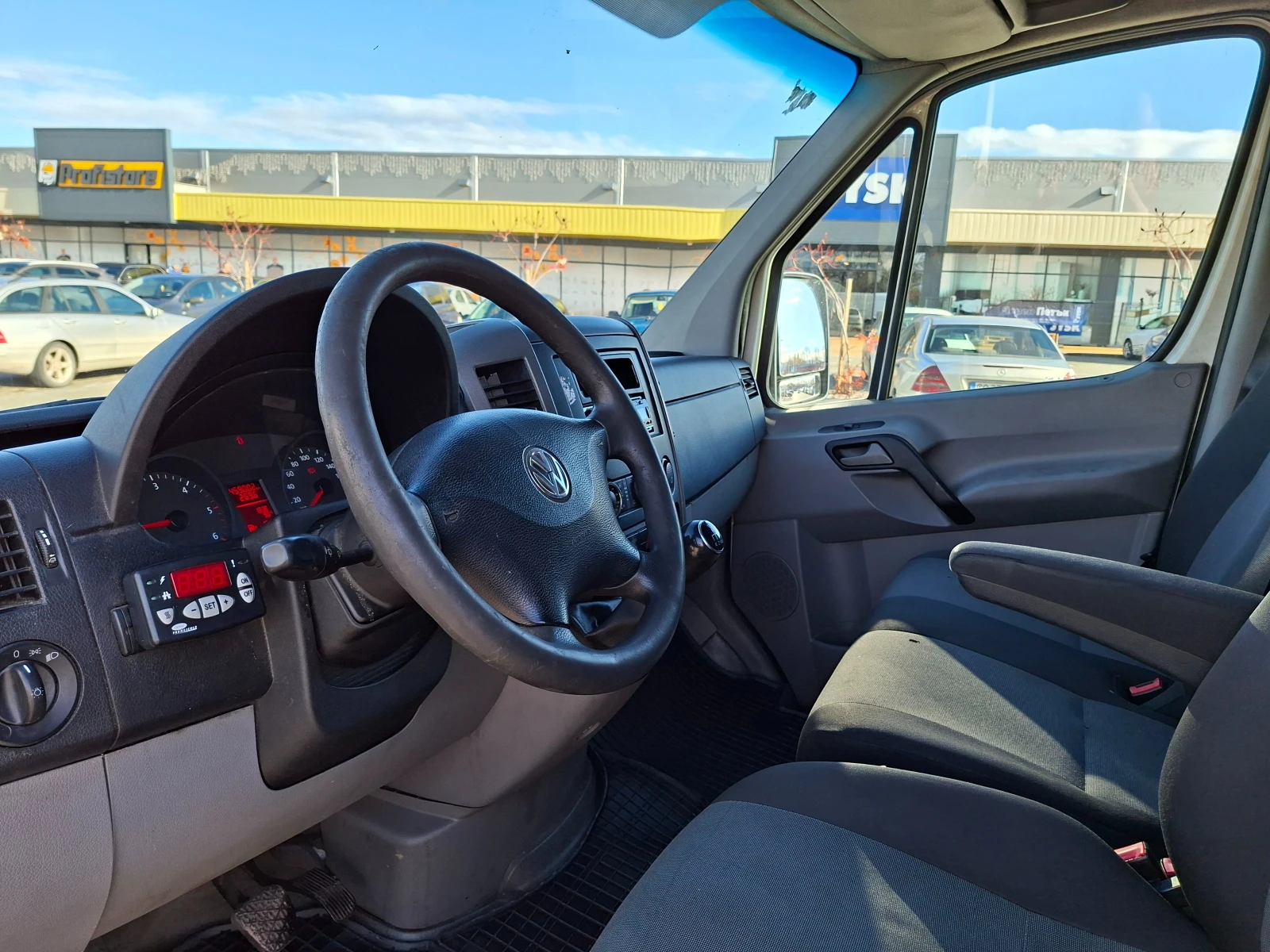 VW Crafter 2.0TDI MAXI, снимка 8 - Бусове и автобуси - 54386631