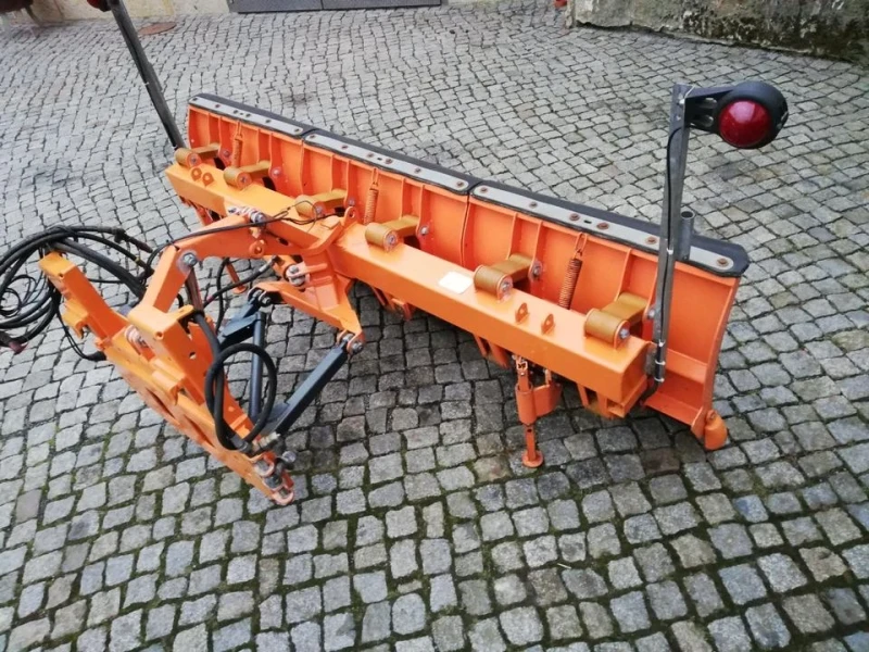 Astra 64.45 Гребла за почистване на сняг , снимка 8 - Камиони - 45468615