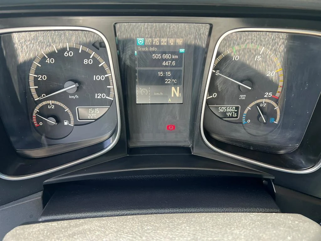 Mercedes-Benz Actros 1845 E6 Retarder Kompressor Alufelgen, снимка 11 - Камиони - 54885618
