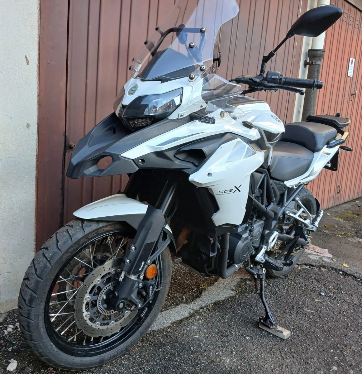 Benelli 500 TRK502 X, 35kW - изображение 5