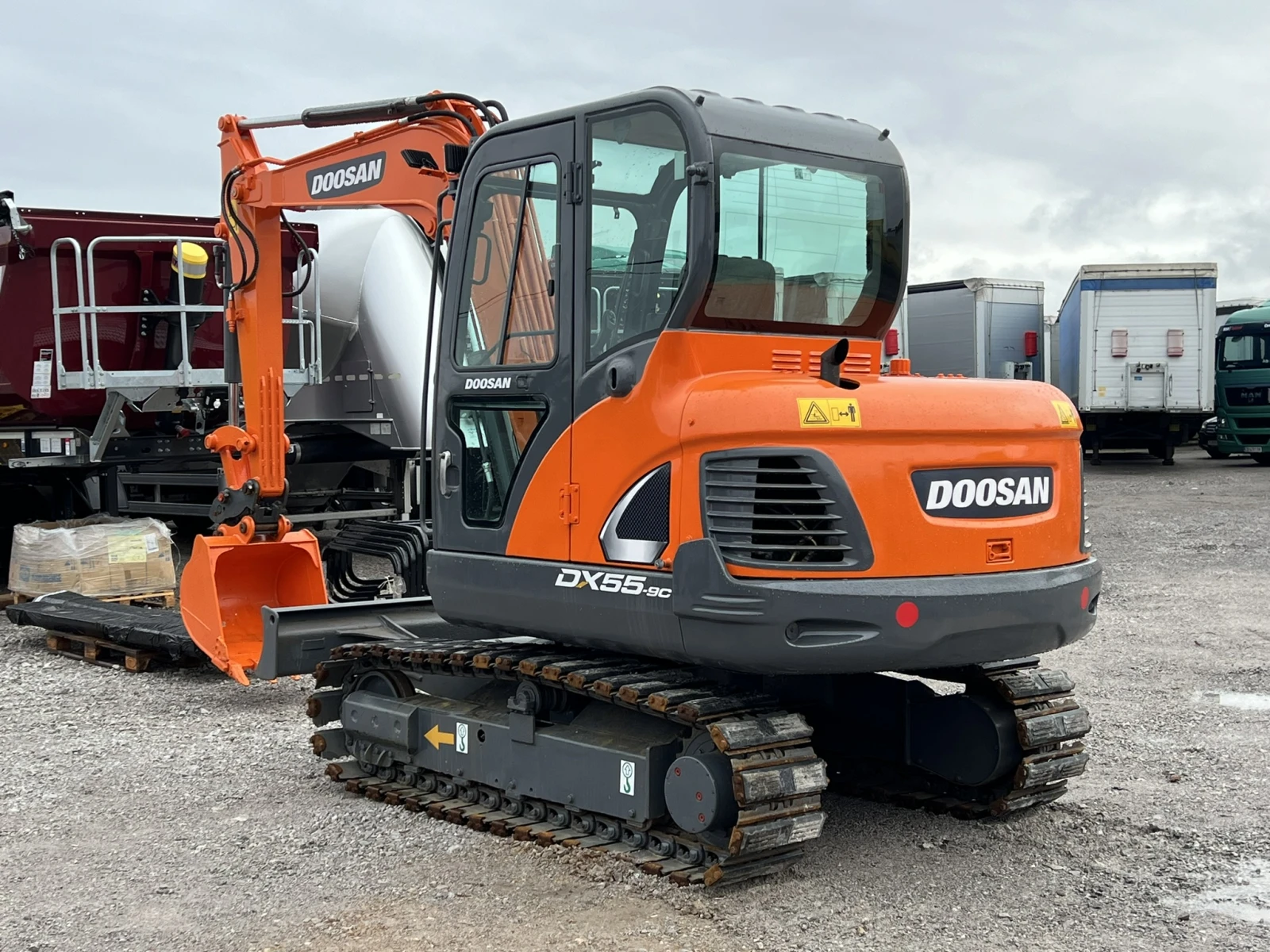 Багер DOOSAN DX55-9C, 2523h, 5.5 ton - изображение 6