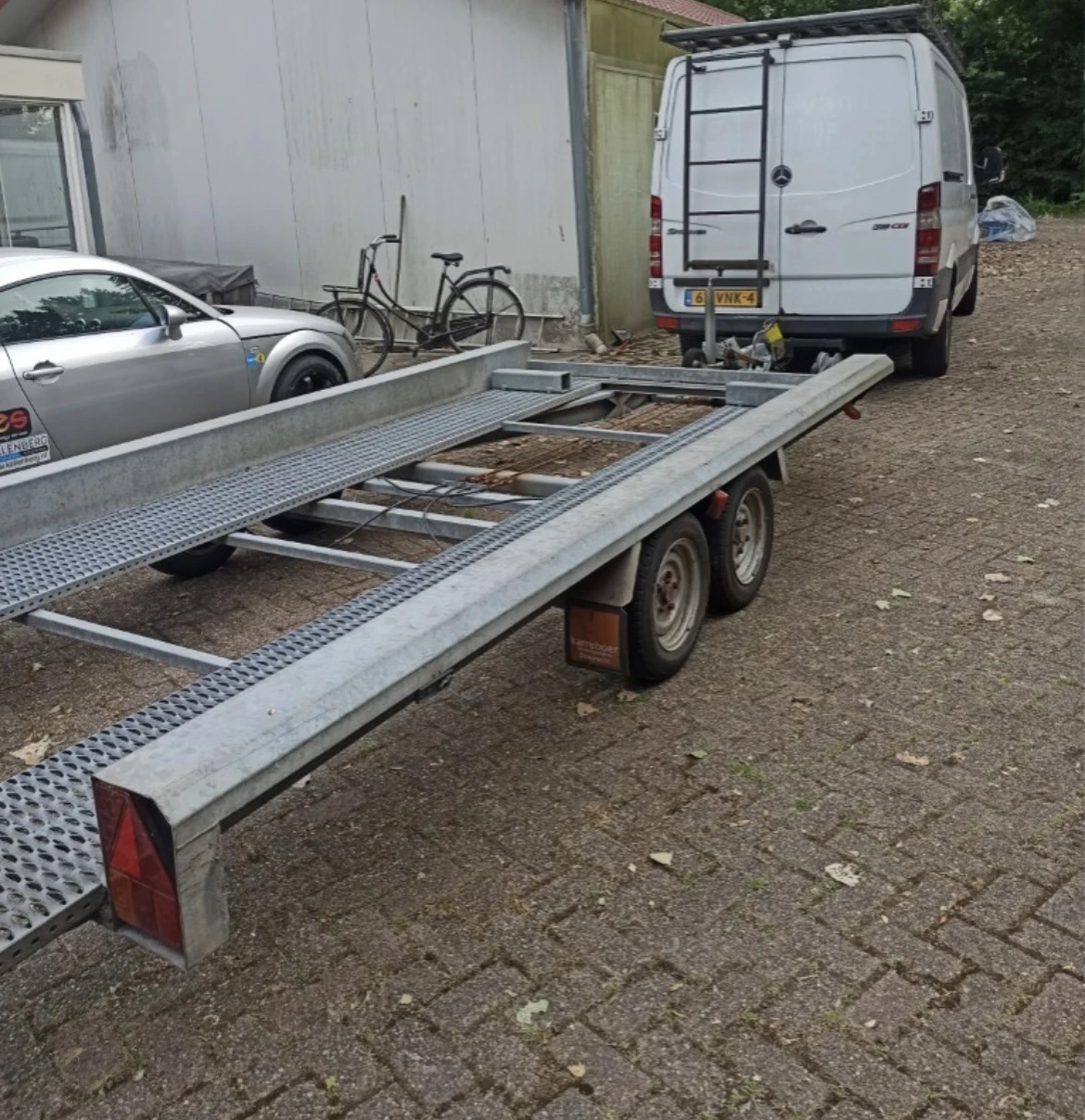 �� ��������� Hapert | Mobile.bg � ����������� 2