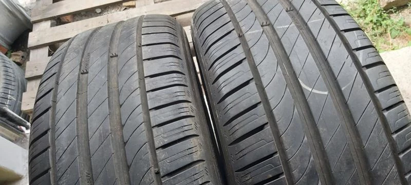 Гуми Летни 235/55R17, снимка 2 - Гуми и джанти - 34096614