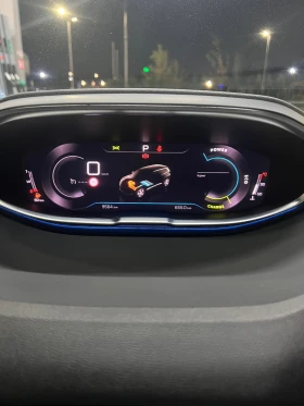 Peugeot 5008 Hybrid, 9000km, 7 места full , снимка 11