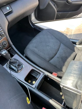Mercedes-Benz 200 - 2500 € - 23063945 16