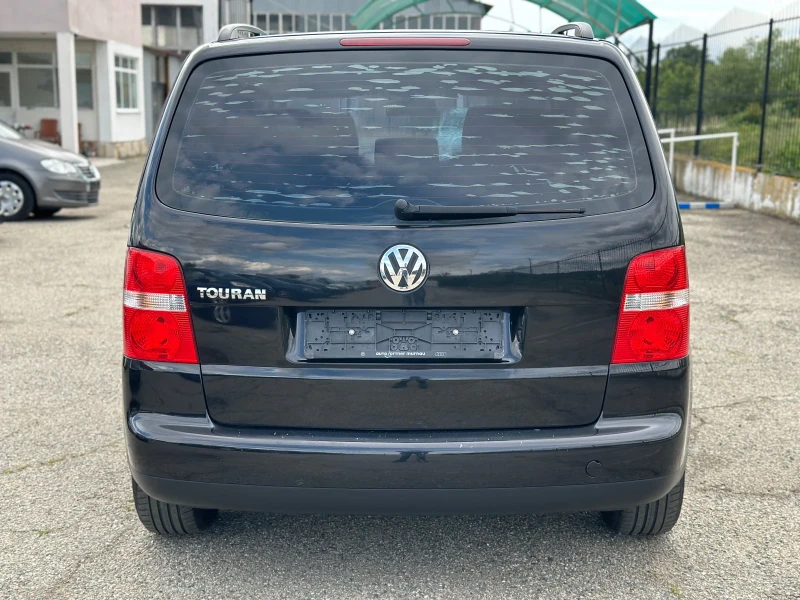 VW Touran 1.6, снимка 6 - Автомобили и джипове - 50236580