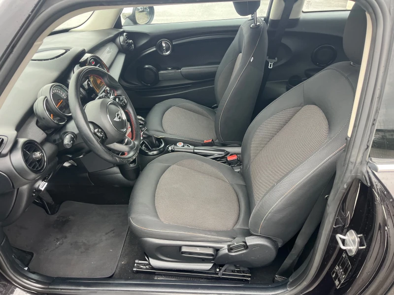 Mini Cooper 1.5 AVTOMAT , снимка 9 - Автомобили и джипове - 51924995