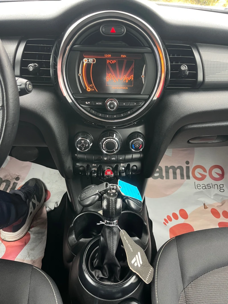 Mini Cooper 1.5 AVTOMAT , снимка 11 - Автомобили и джипове - 51924995