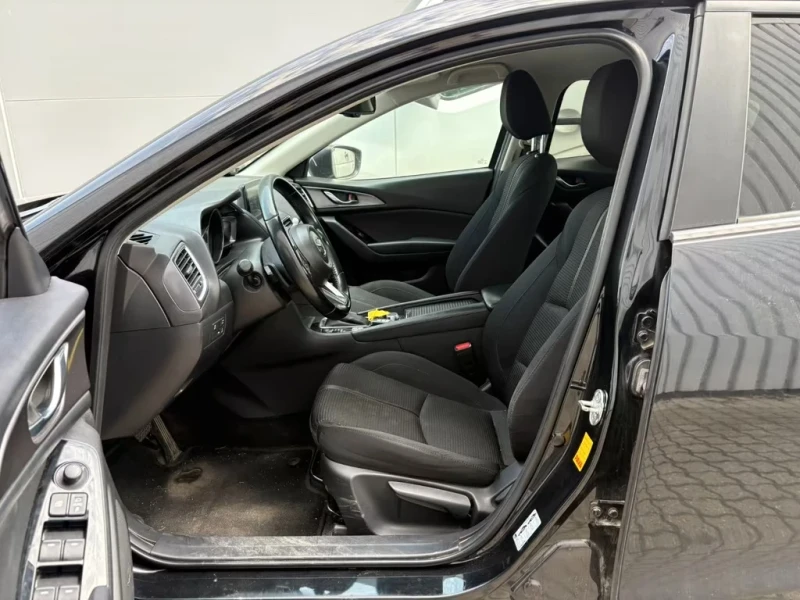 Mazda 3 2.0 Skyactive-G 120 Automatik, снимка 8 - Автомобили и джипове - 52260535