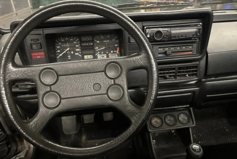 VW Golf, снимка 7 - Автомобили и джипове - 52742871