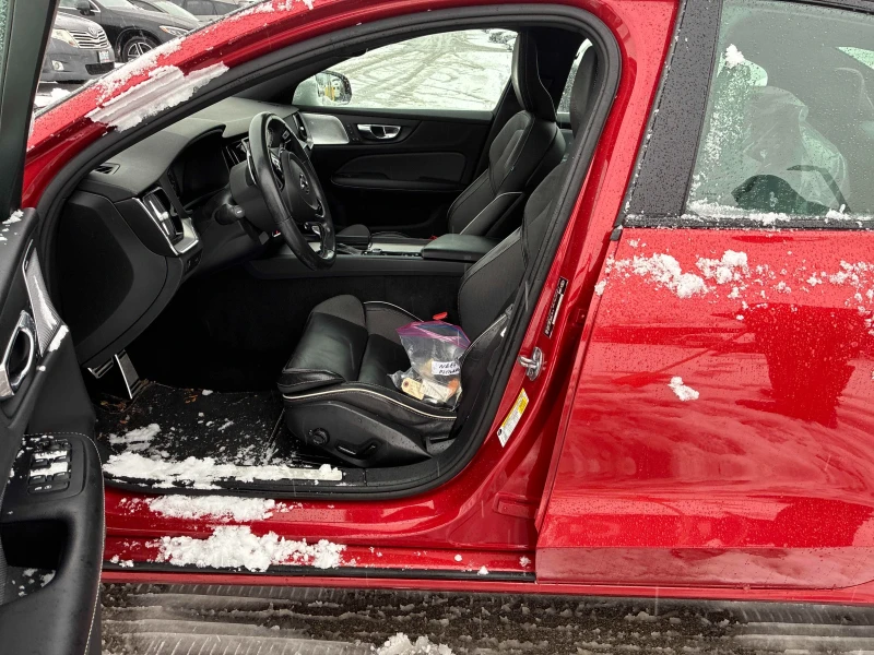 Volvo S60 CARFAX * * АВТО КРЕДИТ * * , снимка 6 - Автомобили и джипове - 52776358