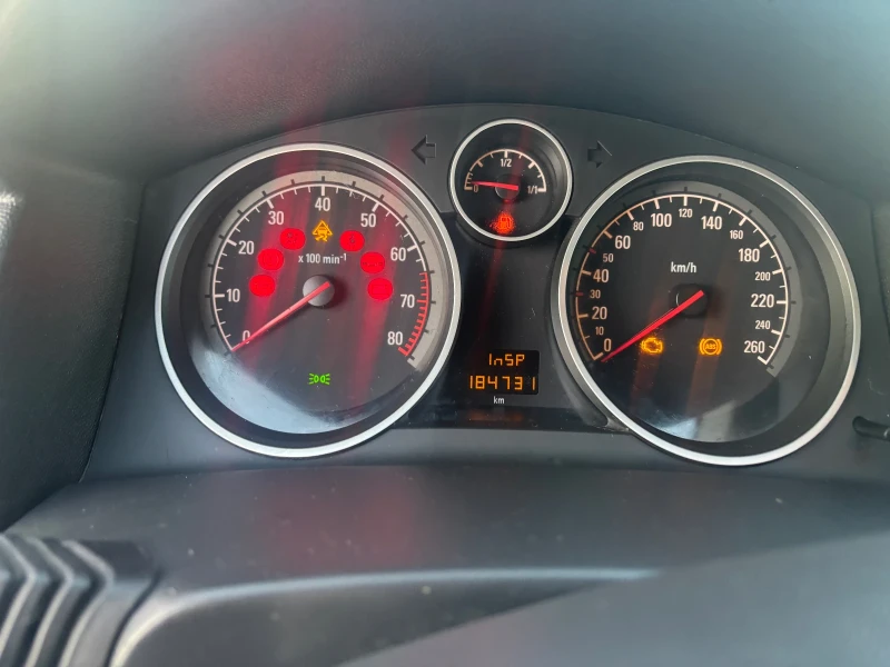 Opel Astra 2010+ 1.6+ ФЕЙС+ С.ИСТОРИЯ-КАТО НОВА, снимка 9 - Автомобили и джипове - 52930544