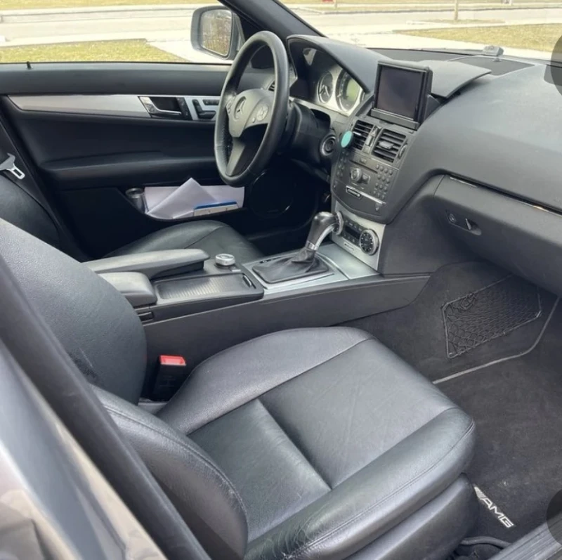 Mercedes-Benz C 280 LPG , снимка 9 - Автомобили и джипове - 53032393