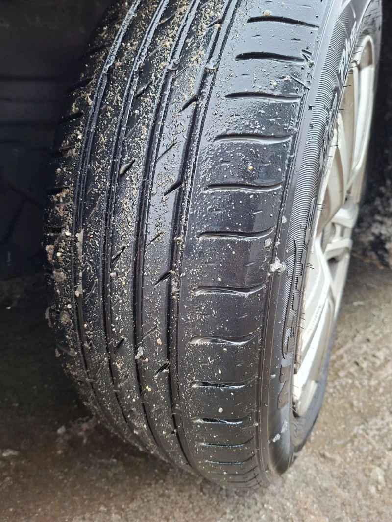 Toyota Avensis, снимка 13 - Автомобили и джипове - 53266192