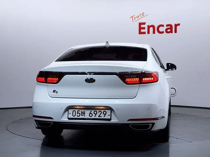 Kia K7 2.4 GDI LIMITED, снимка 4 - Автомобили и джипове - 55558917
