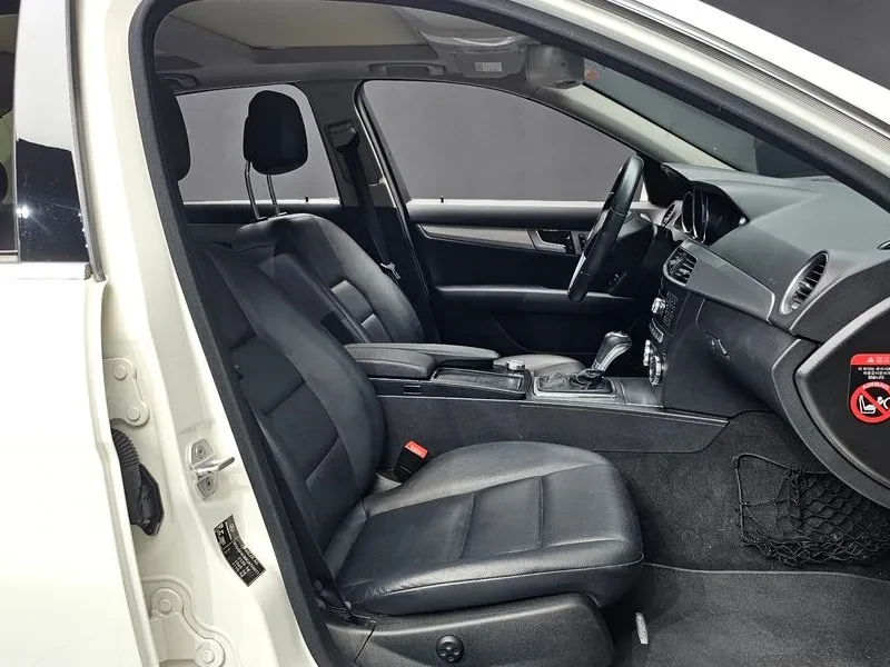 Mercedes-Benz C 220 CDI Avantgarde - САМО 30% АВАНС!, снимка 11 - Автомобили и джипове - 55986500