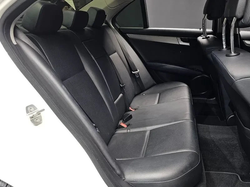 Mercedes-Benz C 220 CDI Avantgarde - САМО 30% АВАНС!, снимка 12 - Автомобили и джипове - 55986500
