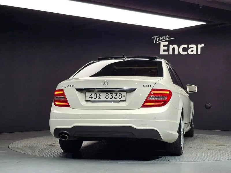 Mercedes-Benz C 220 CDI Avantgarde - САМО 30% АВАНС!, снимка 4 - Автомобили и джипове - 55986500