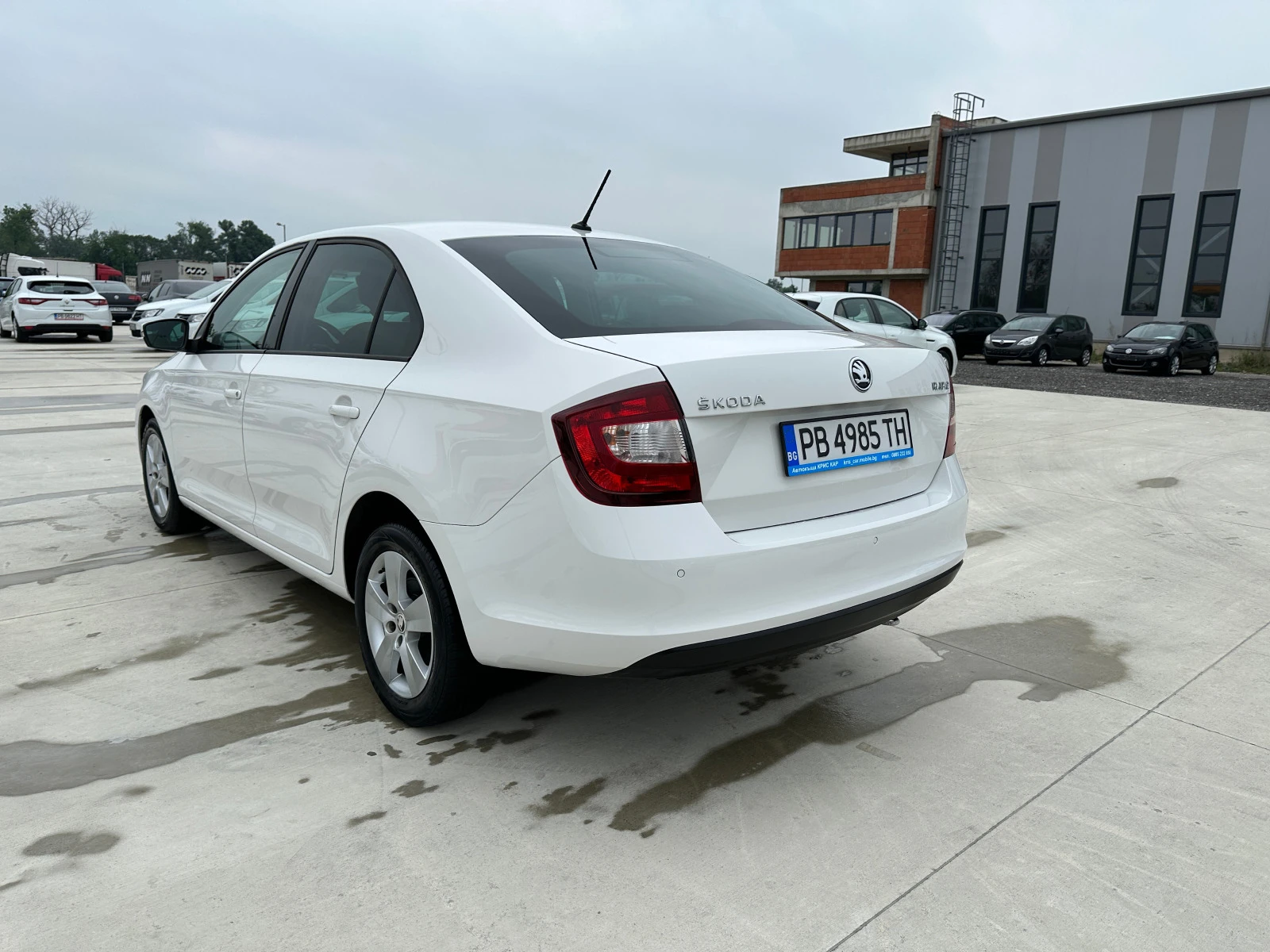 Skoda Rapid В-Гаранция- Авоматик EURO 6 - изображение 4