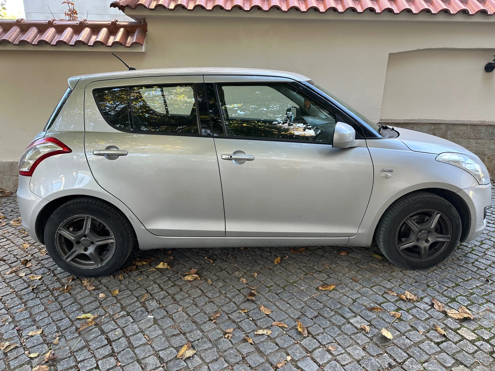 Suzuki Swift 1.3 DDIS (поддържана в официален сервиз) - изображение 3