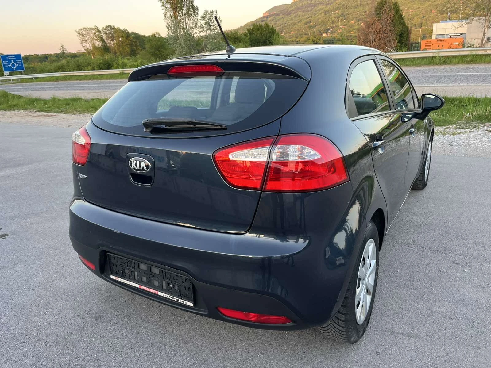 Kia Rio 1.2I 85кс EURO 5 КЛИМАТИК - изображение 4