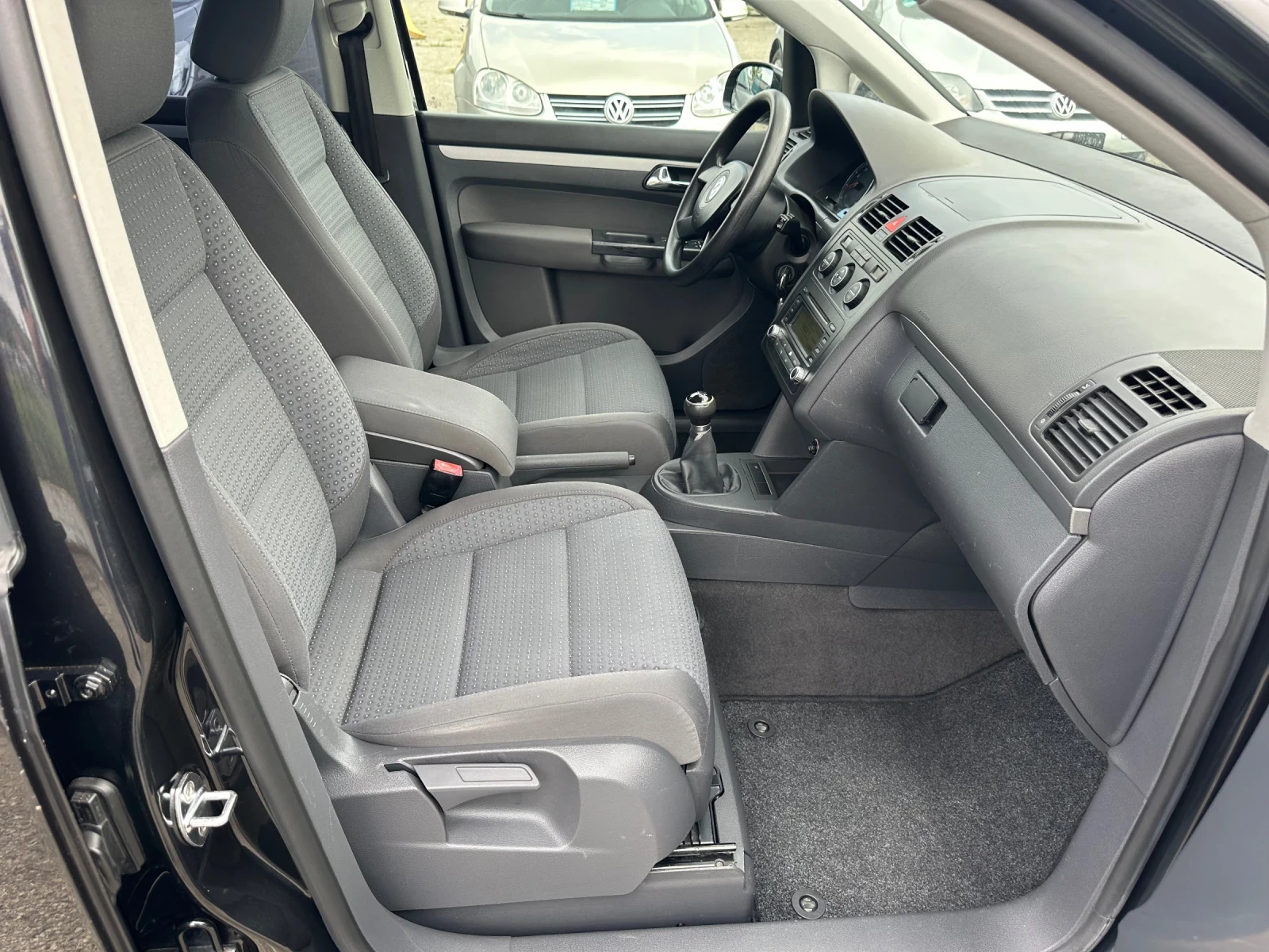 VW Touran 1.6 | Mobile.bg   12