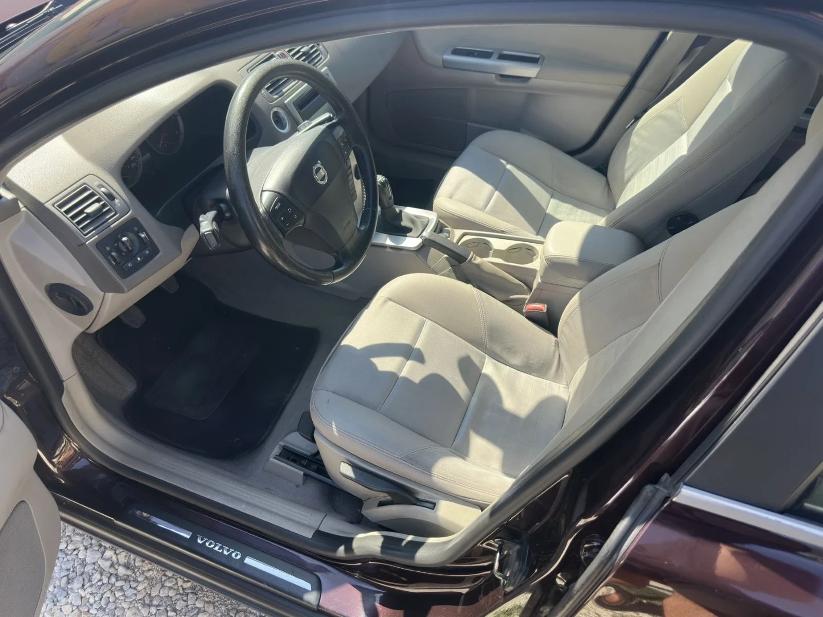 Volvo V50  - изображение 4