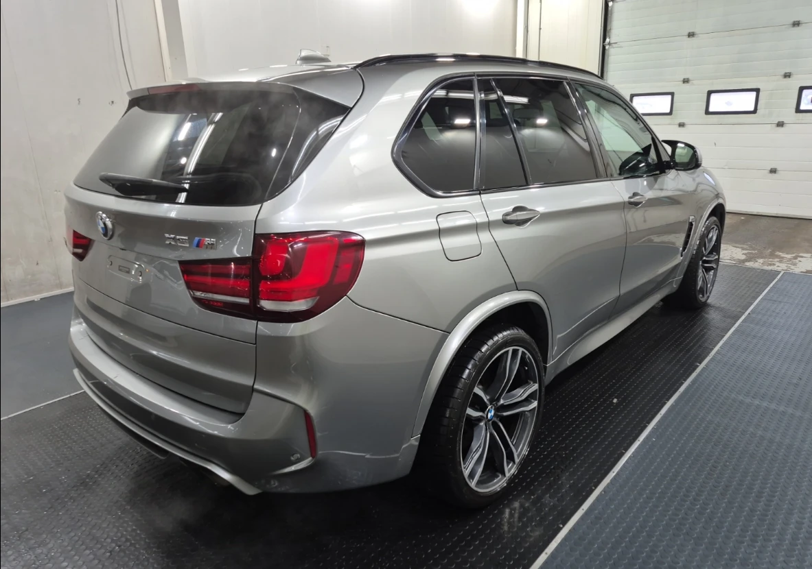 BMW X5M AWD 4DR - изображение 3