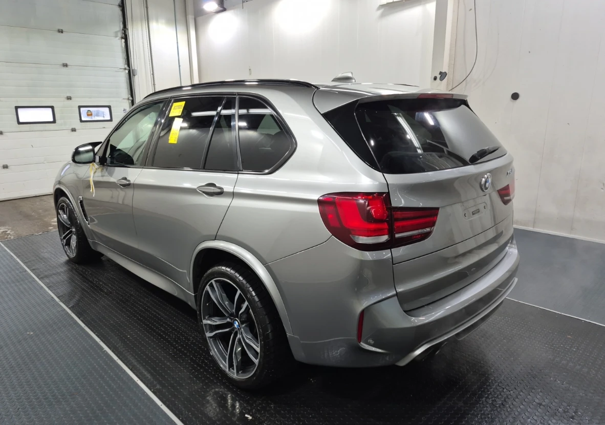 BMW X5M AWD 4DR - изображение 4