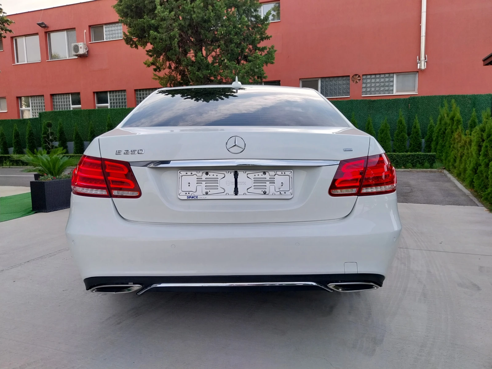 Mercedes-Benz E 250 * E250-204кс* /9G Tronic 4Matic /FACELIFT/ | Mobile.bg — изображение 5