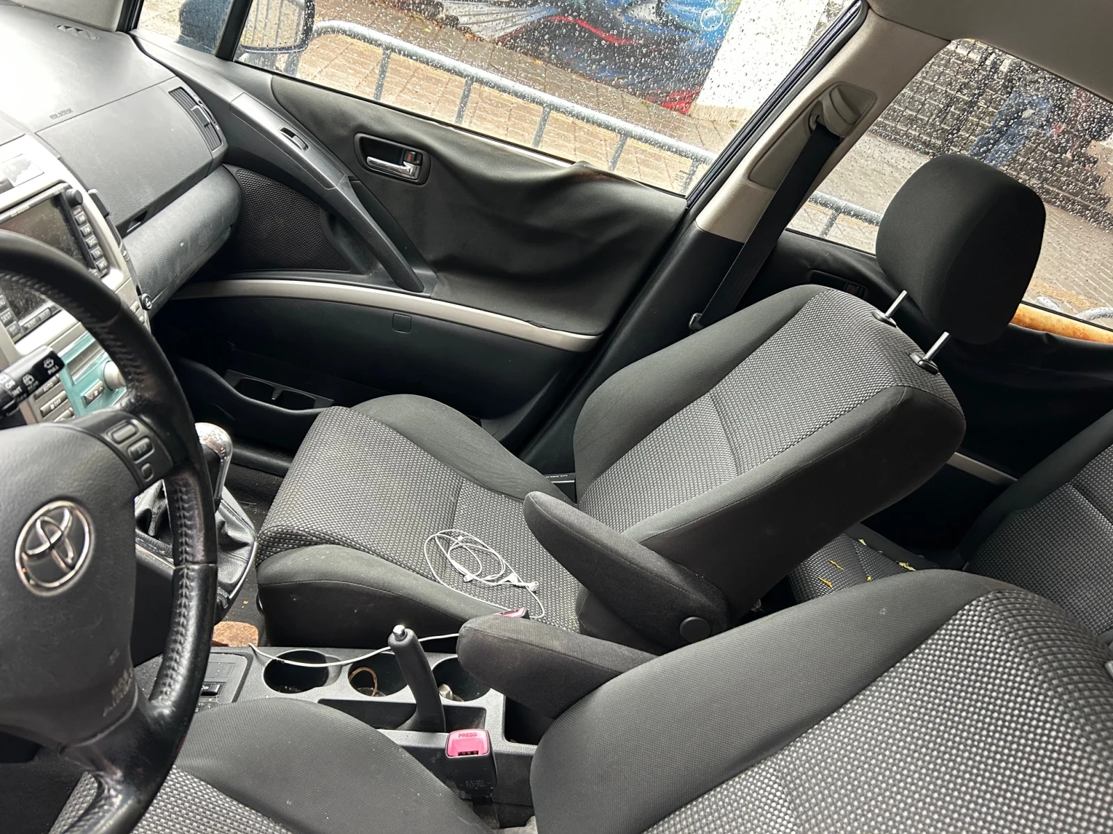 Toyota Corolla verso D4D - изображение 5