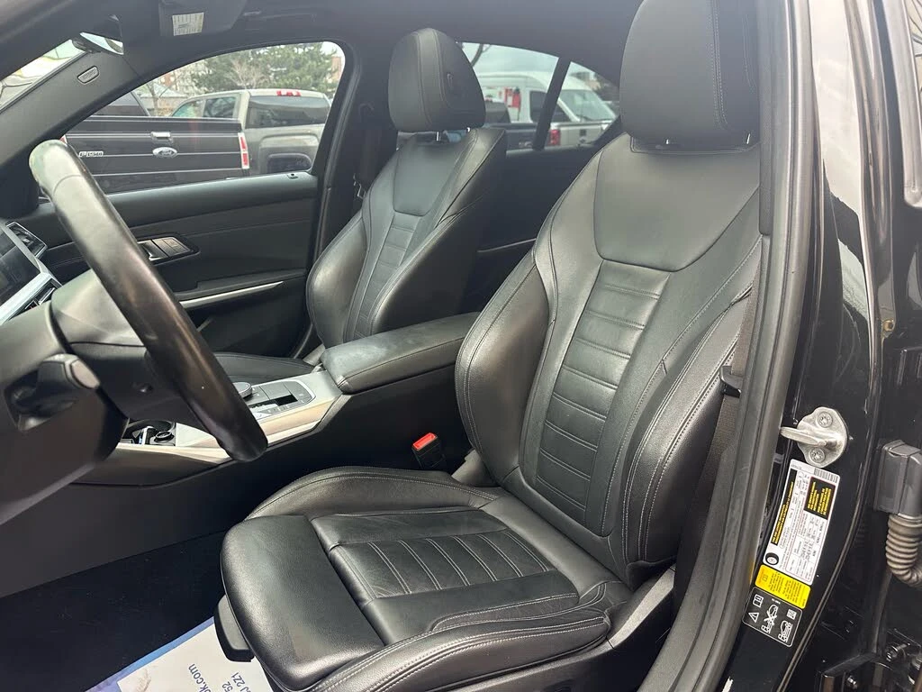 BMW 330 xDrive * CARFAX* * АвтоКредит* (ЦЕНА ДО БГ) - изображение 8