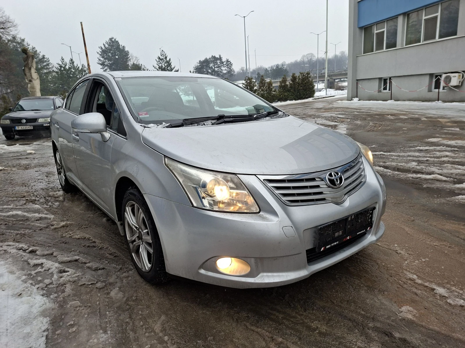 Toyota Avensis  - изображение 2