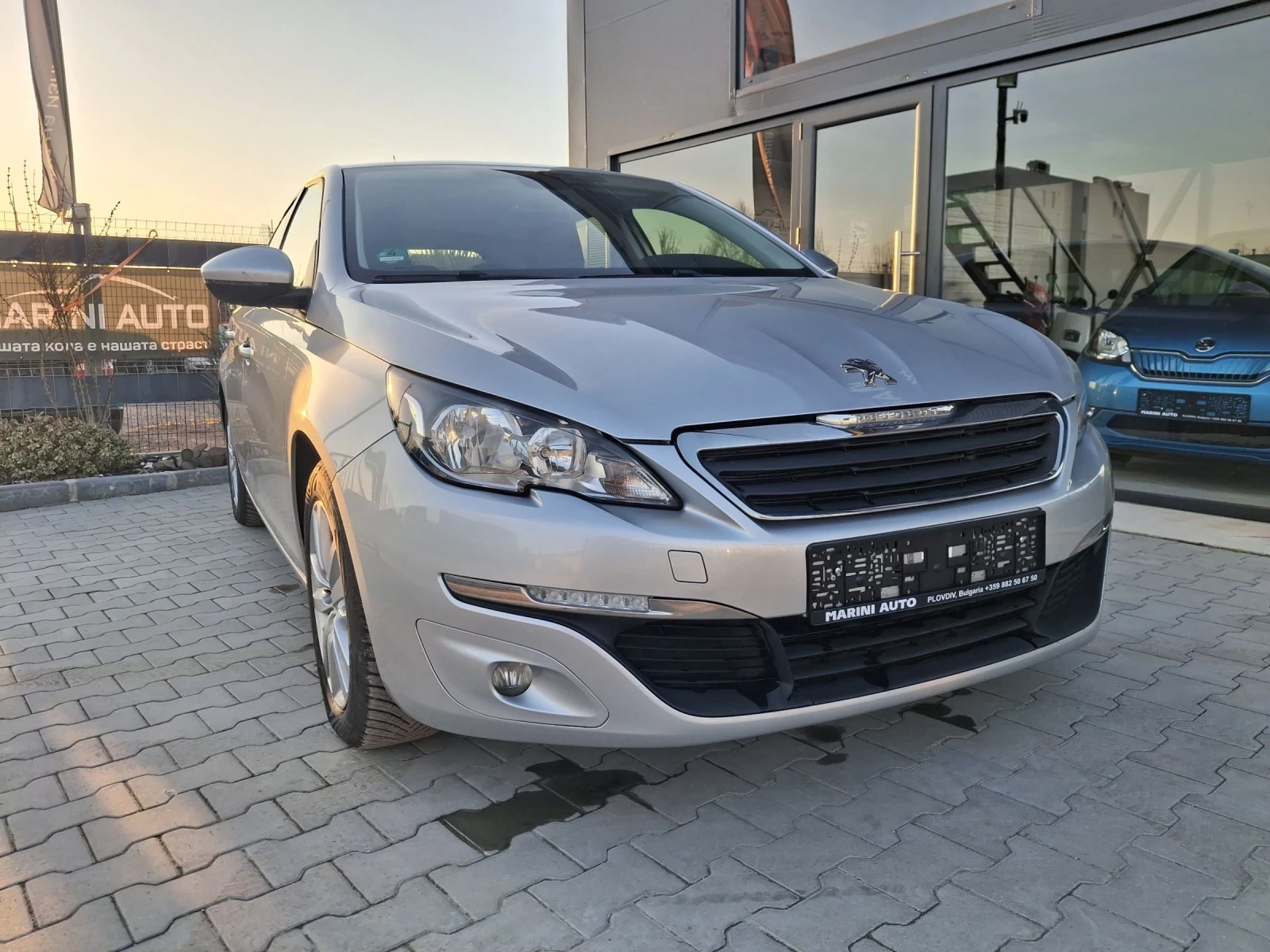 Peugeot 308 1.6 benzin , снимка 9 - Автомобили и джипове - 53803210