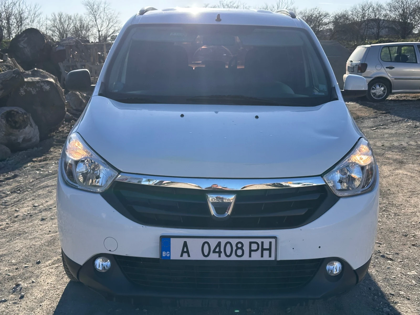Dacia Lodgy 1.6 Бензин/Газ, снимка 3 - Автомобили и джипове - 53827831