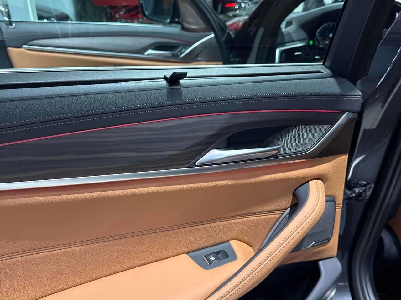 BMW 540 540i xDrive  CARFAX, снимка 13 - Автомобили и джипове - 54327241