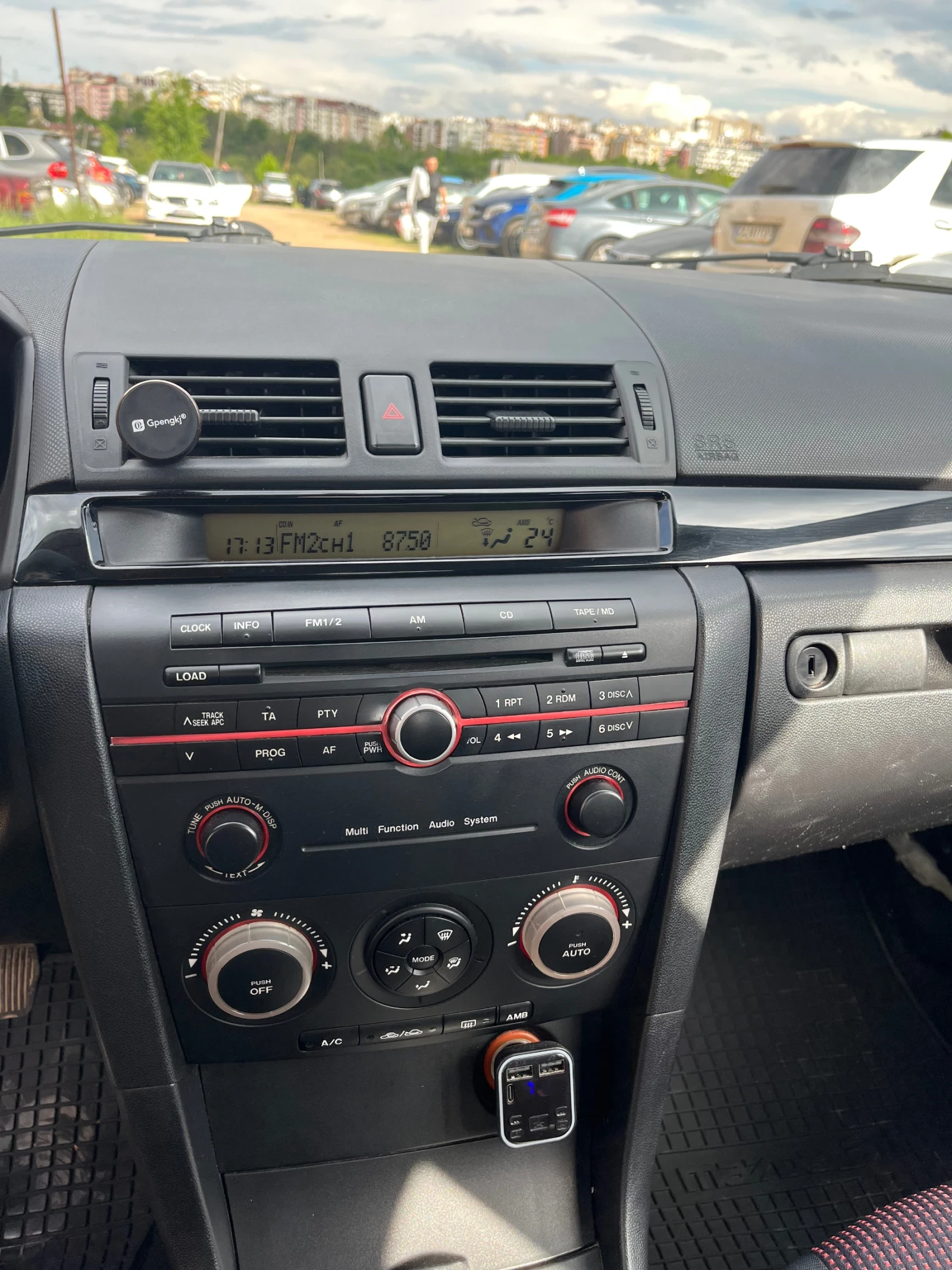 Mazda 3, снимка 11 - Автомобили и джипове - 54571857
