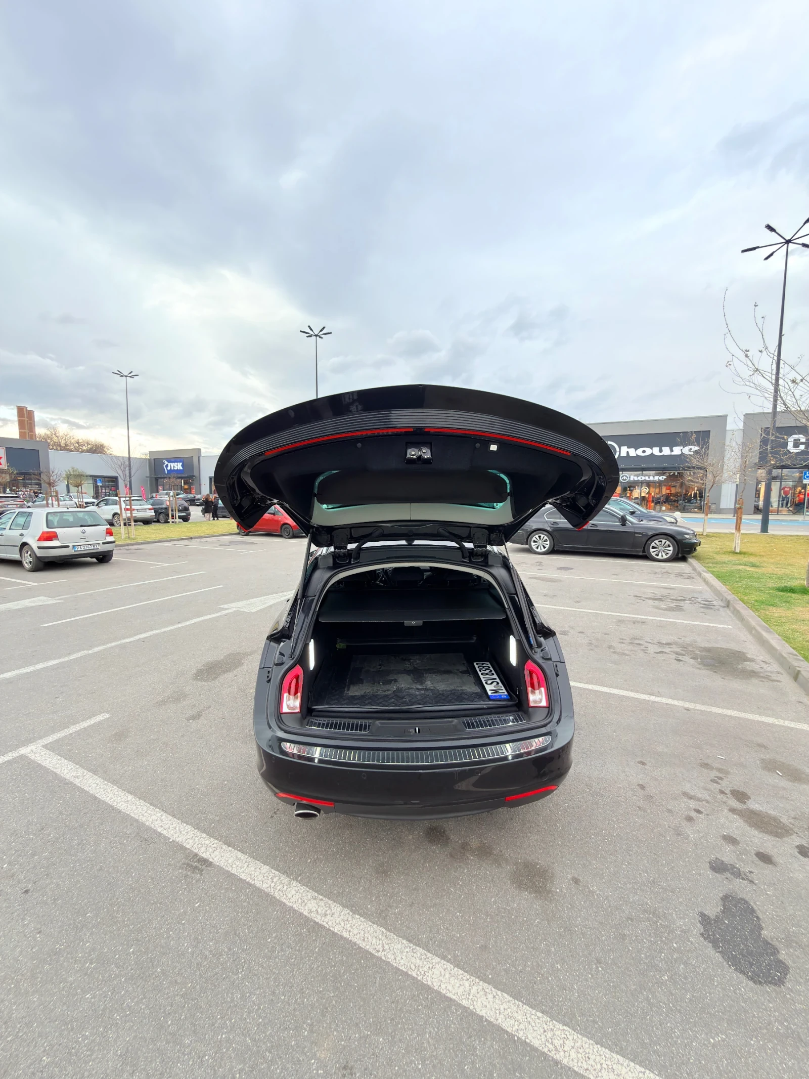 Opel Insignia 2.0, снимка 11 - Автомобили и джипове - 54623599
