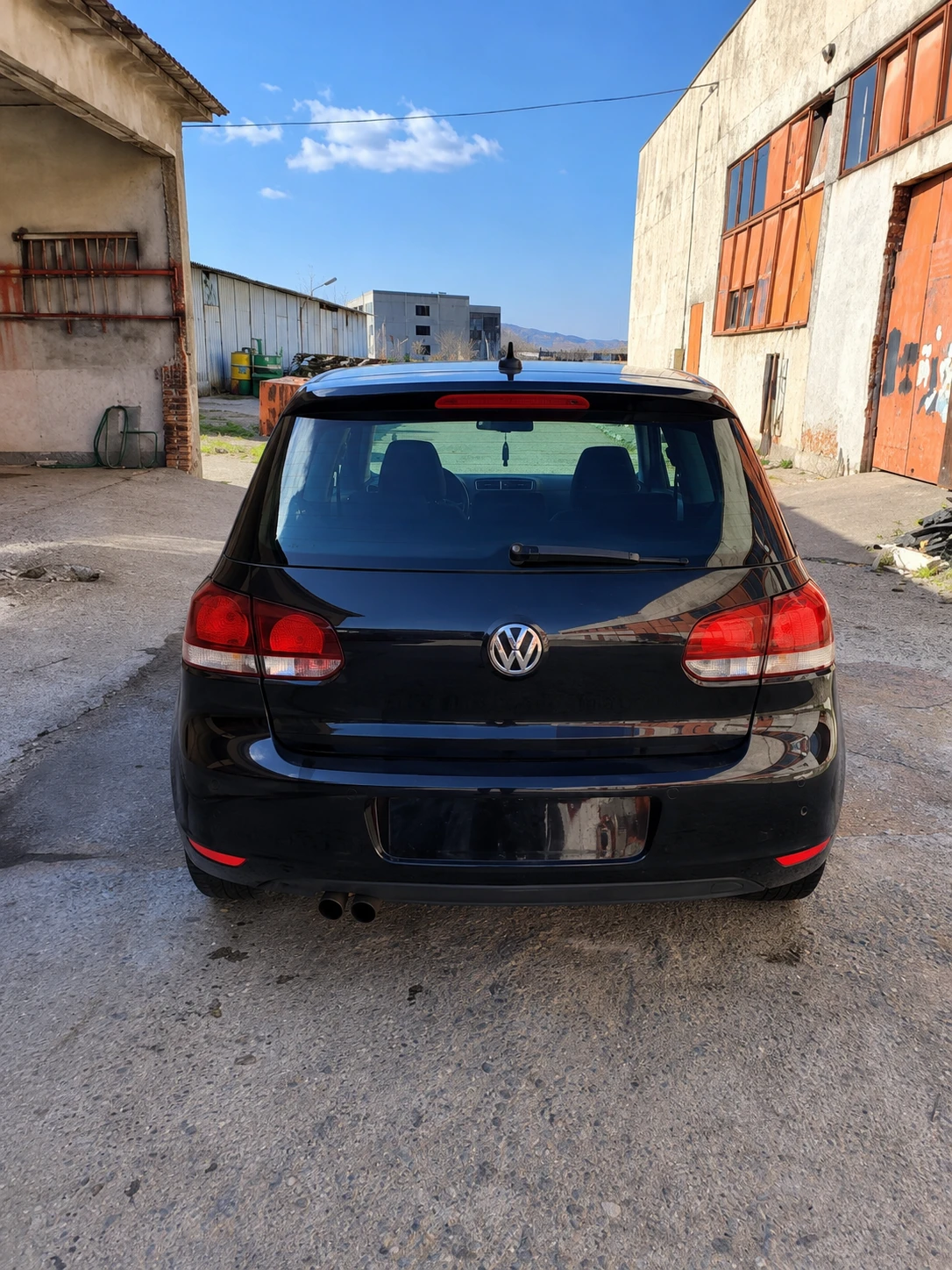 VW Golf 1.8 TSI DSG, снимка 2 - Автомобили и джипове - 54866626