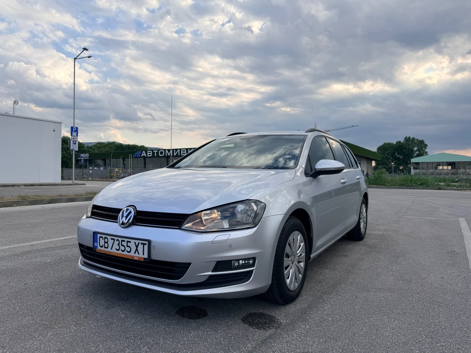 VW Golf, снимка 2 - Автомобили и джипове - 55072617