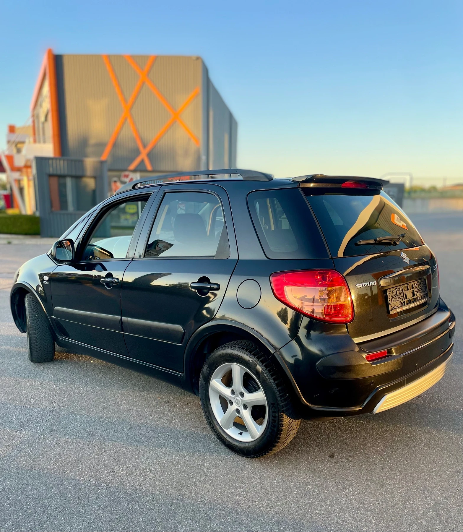 Suzuki SX4, снимка 2 - Автомобили и джипове - 55104036