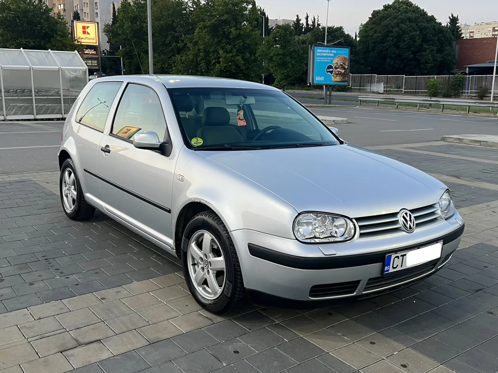 VW Golf CHAMPION 1.9TDI, снимка 3 - Автомобили и джипове - 55142374