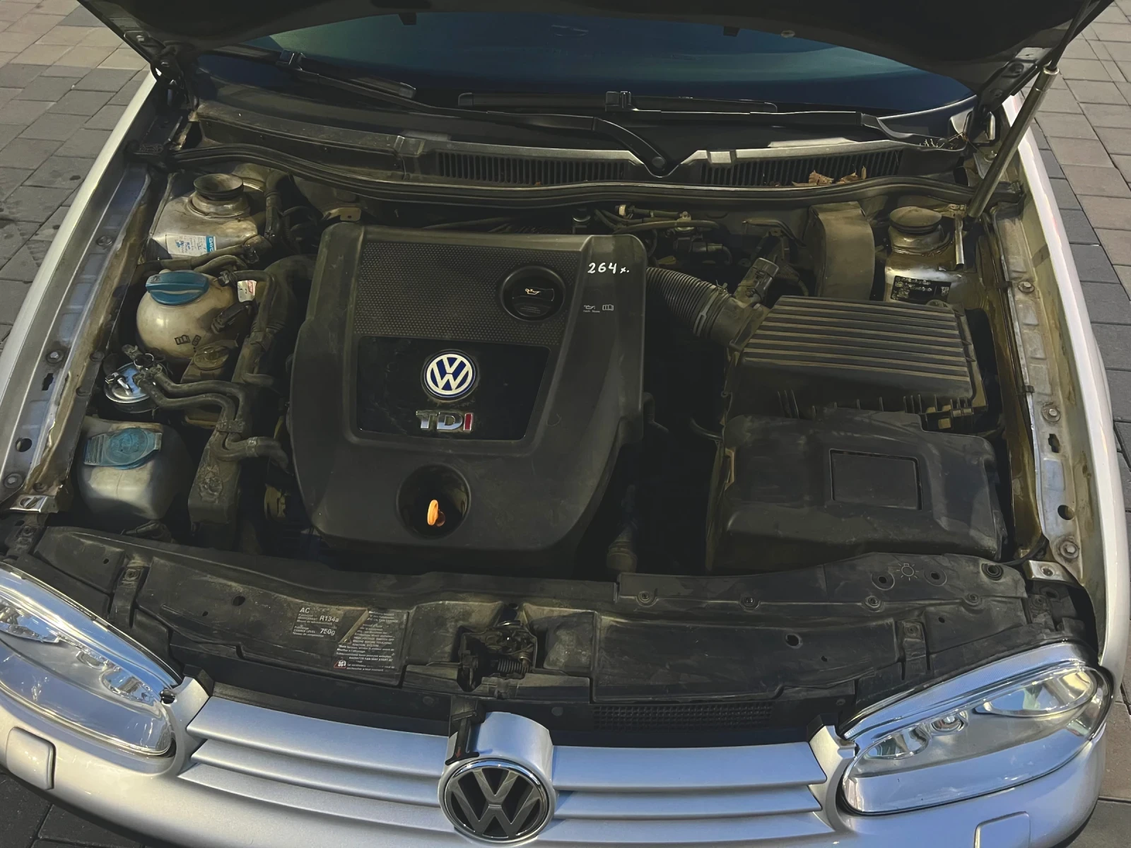 VW Golf CHAMPION 1.9TDI, снимка 15 - Автомобили и джипове - 55142374