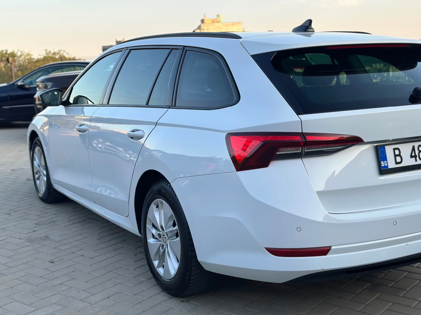 Skoda Octavia 2.0 TDI, снимка 5 - Автомобили и джипове - 55467722