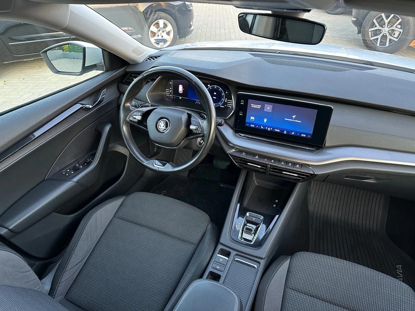 Skoda Octavia 2.0 TDI, снимка 8 - Автомобили и джипове - 55467722