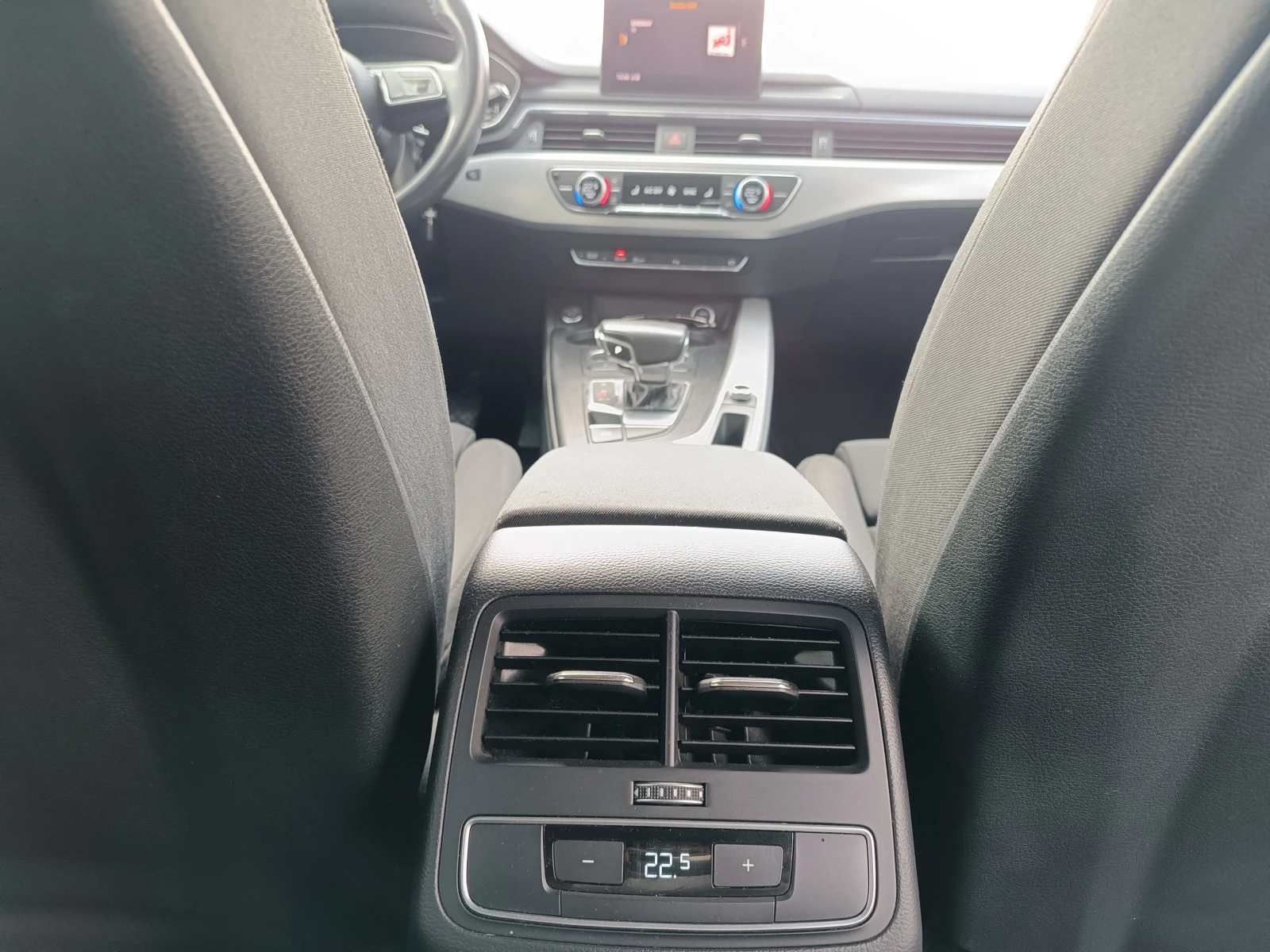Audi A4 2.0TDI 150ks Navi, снимка 12 - Автомобили и джипове - 55666958