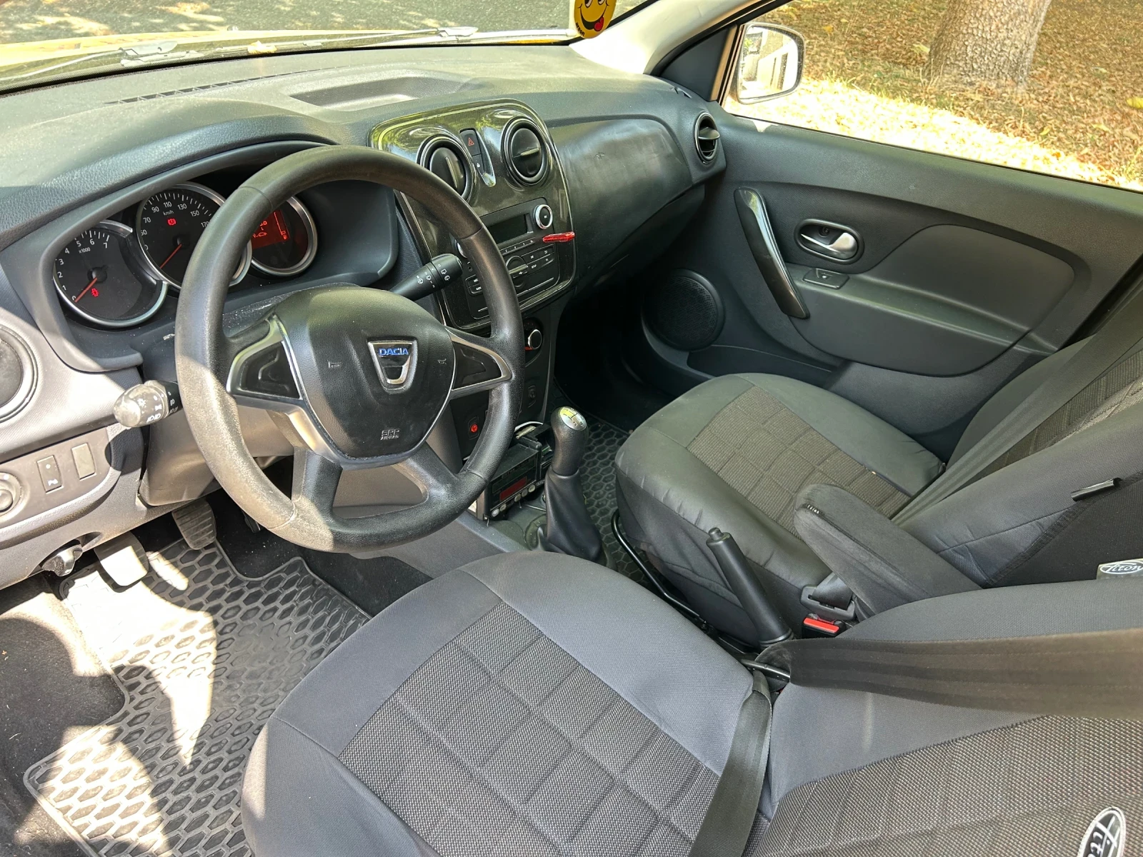 Dacia Sandero, снимка 4 - Автомобили и джипове - 55963301