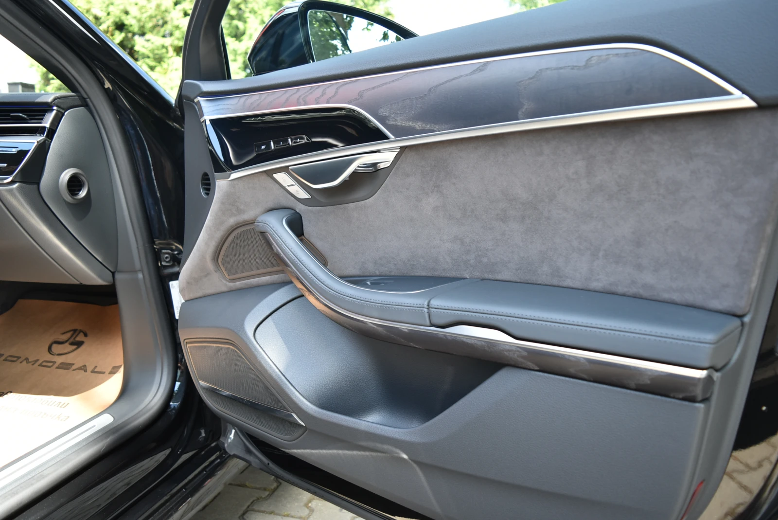 Audi A8 60 TDI lang Laser* OLED* B&O 3D*  Massage*  360 , снимка 7 - Автомобили и джипове - 56327740